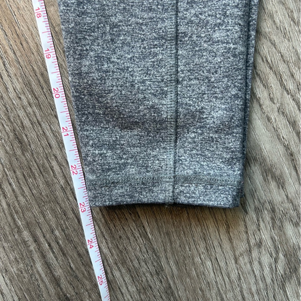 Ivivva by Lululemon size 14 youth yoga pants with side pockets in grey - Picture 8 of 8